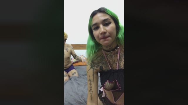 hornyhadita  04-05-2022